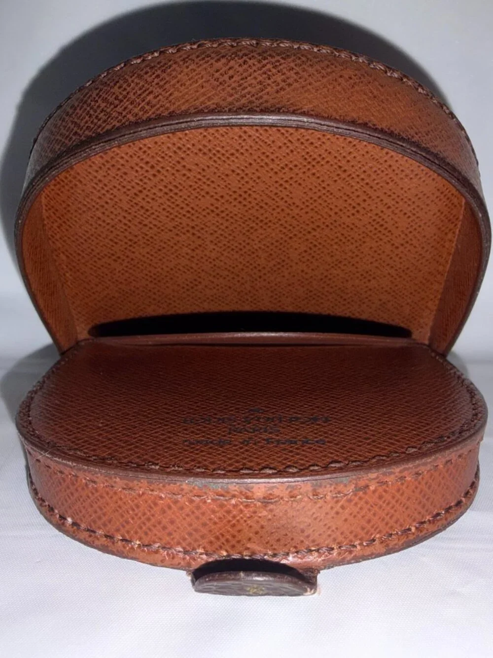 Louis Vuitton/LV 2002 Monogram Coin Pouch, Porte Monnaie Cuvette Wallet